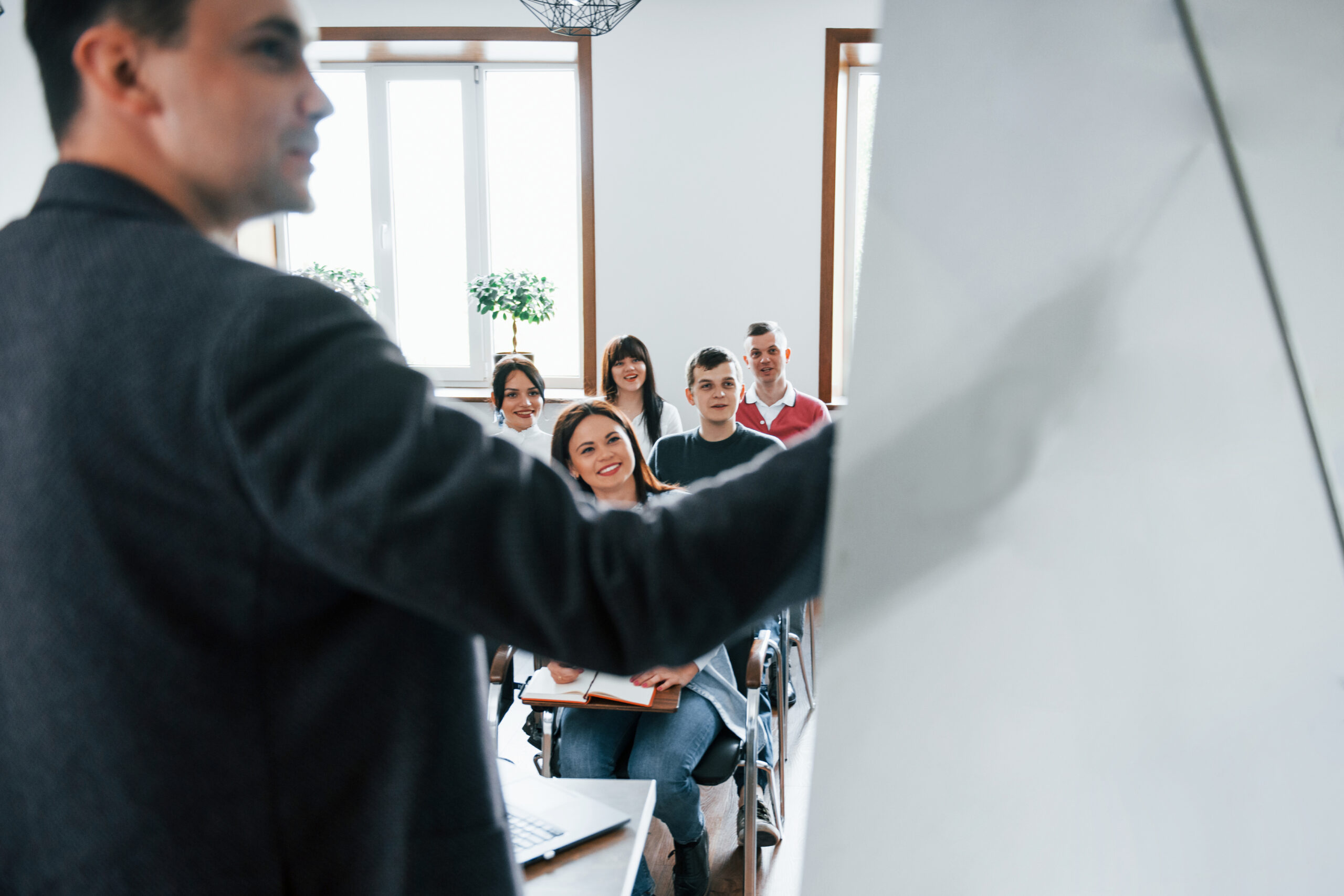 Programación neurolingüística (PNL) aplicada al coaching empresarial Programación neurolingüística (PNL) aplicada al coaching empresarial